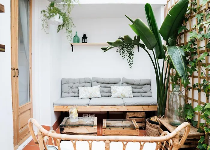 Ha Balmes Terrace Apartments